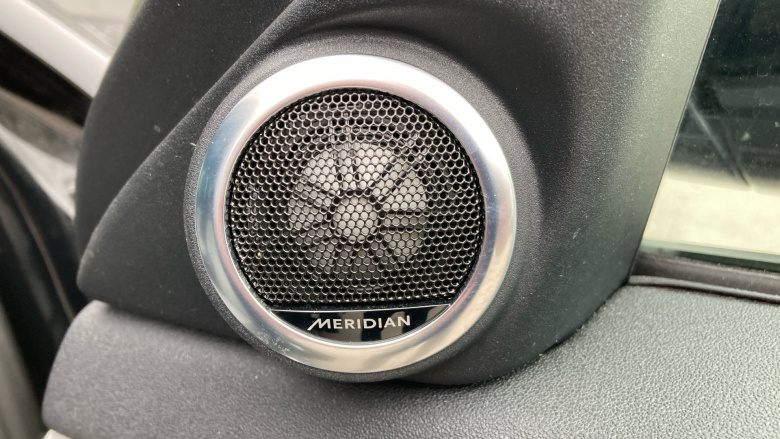 Land Rover Range Rover Evoque 1.5 P300e R-Dynamic SE 5dr Auto Hatchback